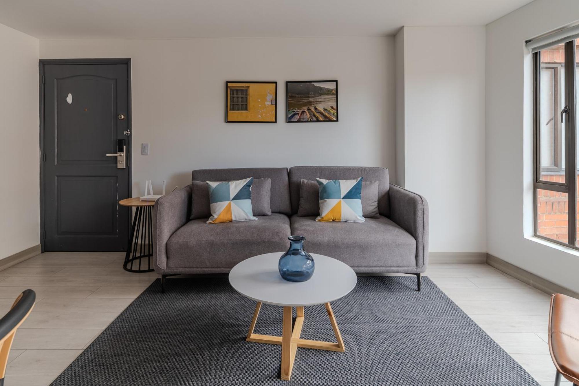 10.73 Flats X Ahead Apartment โบโกตา ภายนอก รูปภาพ