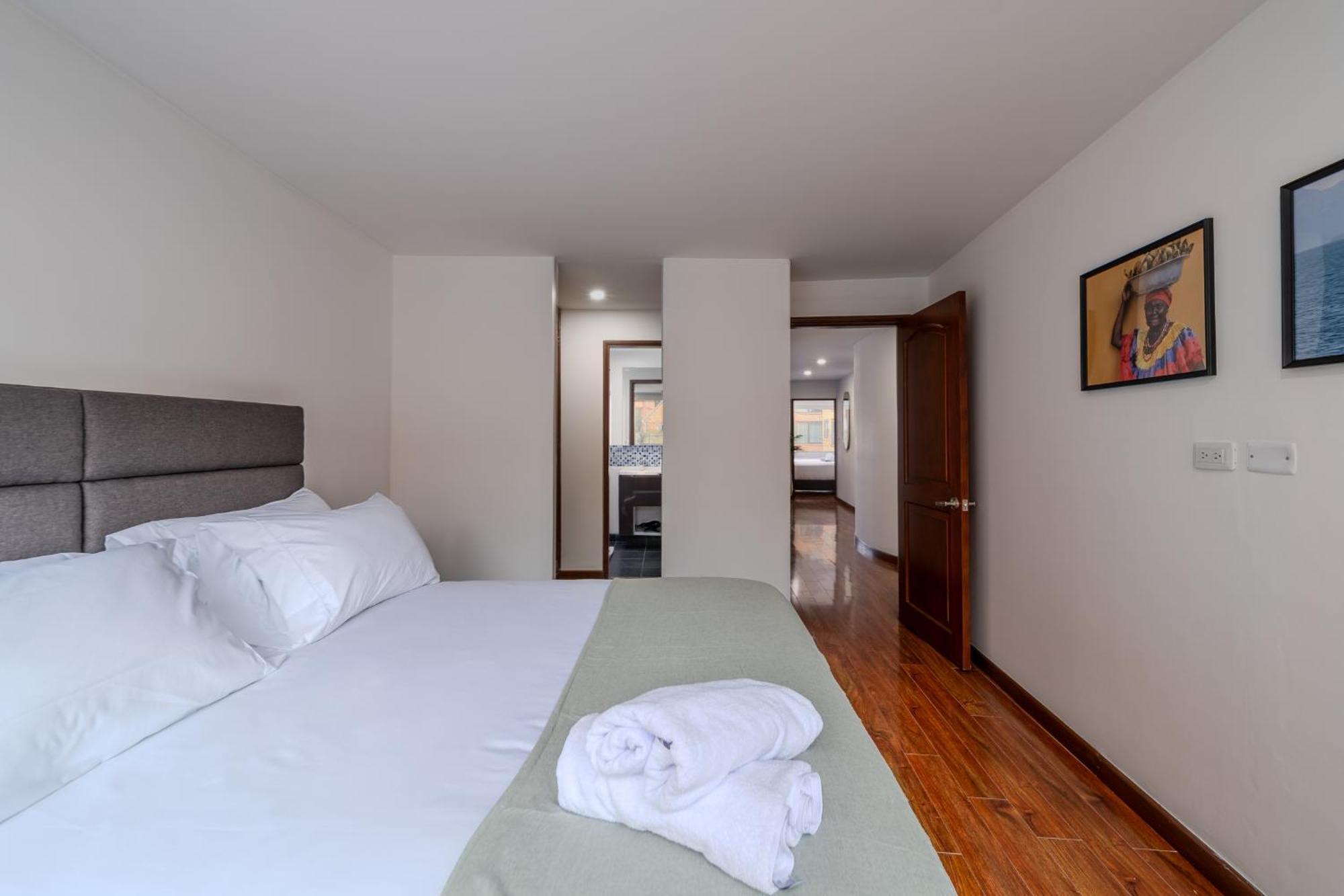 10.73 Flats X Ahead Apartment โบโกตา ภายนอก รูปภาพ